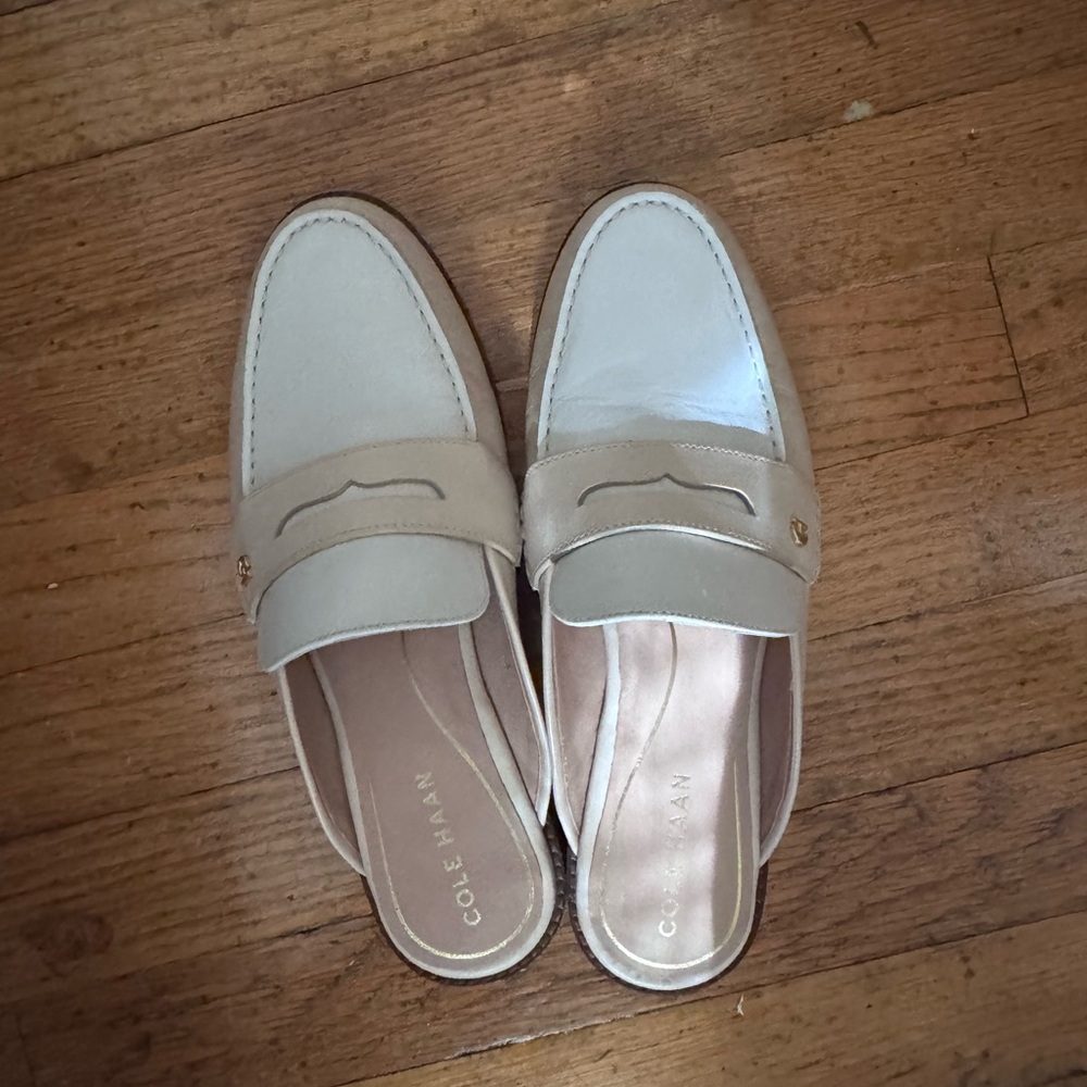 Cole Haan Women's Tan and Cream Loafers